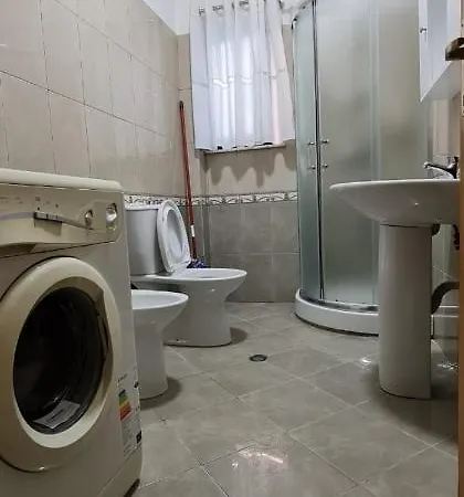 Miami Apartment Golem (Tirana)