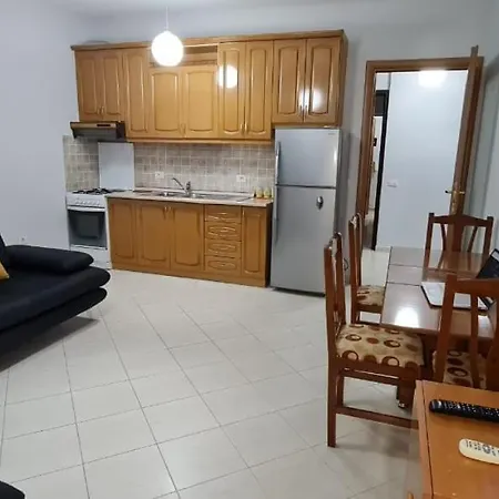 Miami Golem (Tirana)