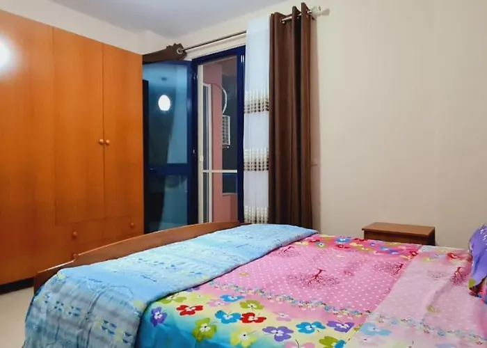 Miami Golem (Tirana)