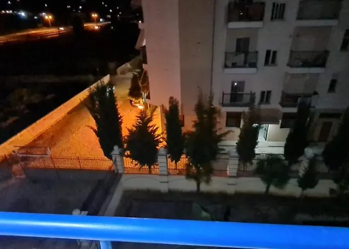 Miami * Golem (Tirana)