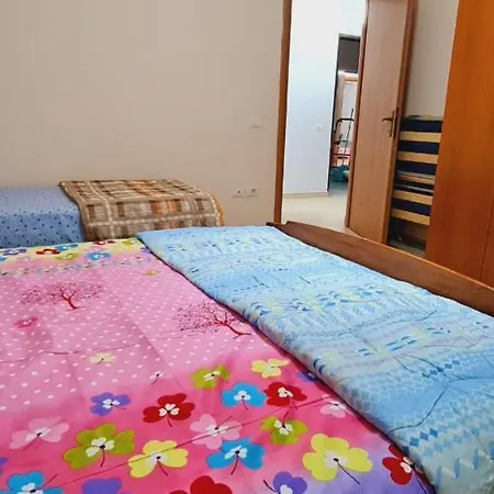 Miami Golem (Tirana)